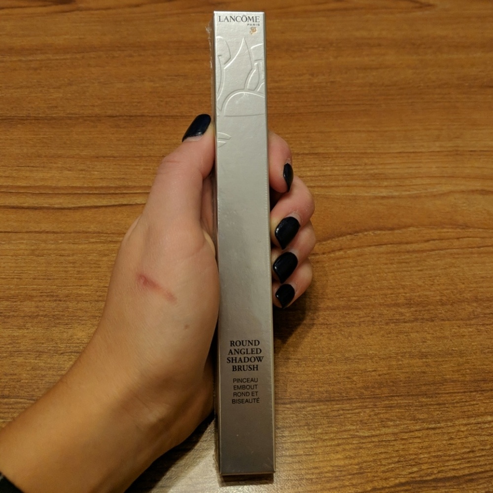 NWT Lancome Round Angled Shadow Brush #23